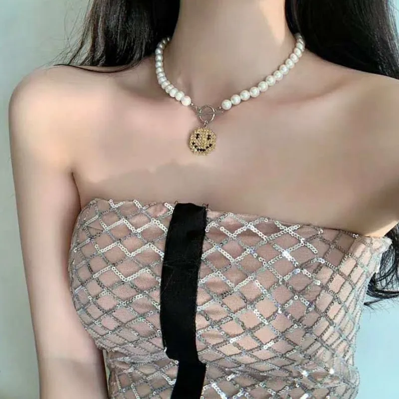 

Smile Face Faux Pearl Choker Necklace Designer T Show Runway Boho Trendy Gown Wedding Jewelry Rare Japan Korean Style Ins