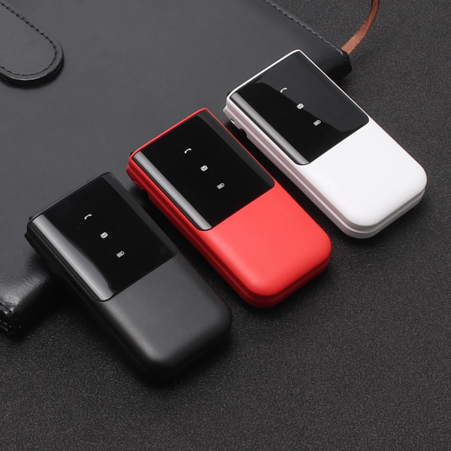 uniwa f2720 dual screen cellphone gsm flip phone 1 77inch 0 08mp russian hebrew keyboard button clamshell feature phone free global shipping