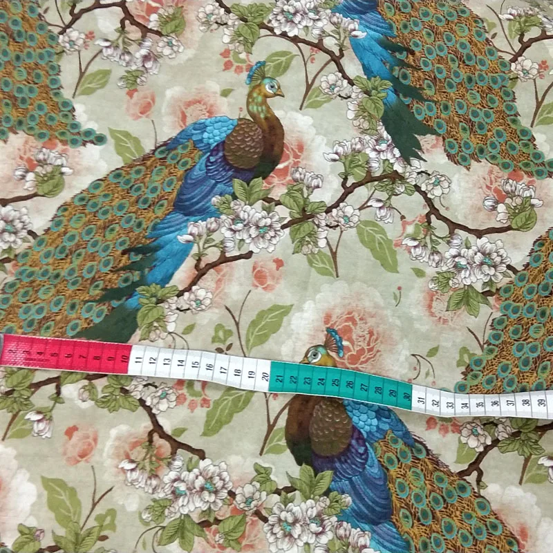Привлекательная Большая яркая хлопковая ткань с принтом павлина и животного 50x105