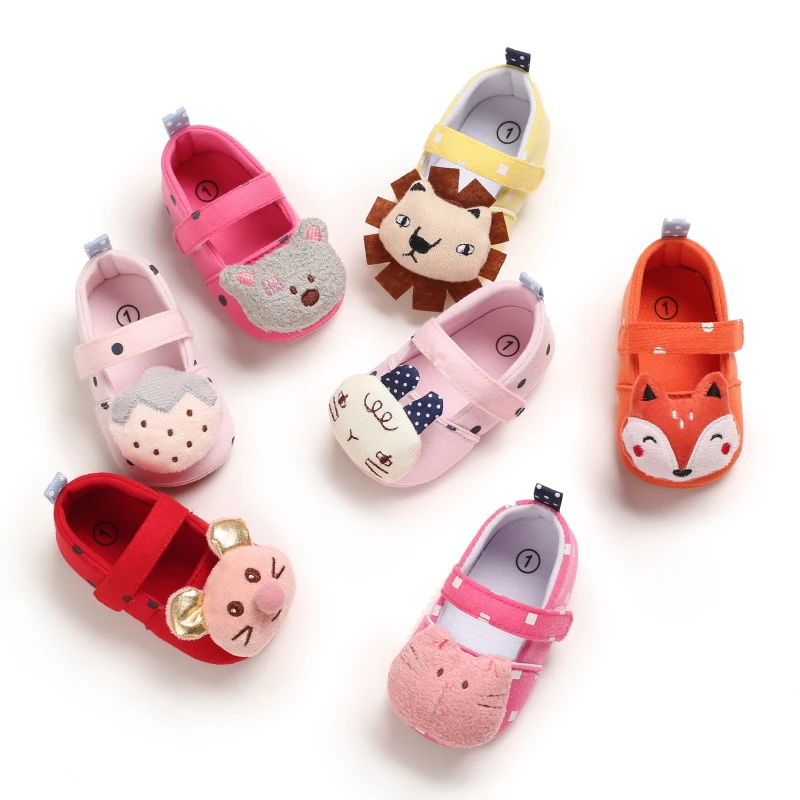 Новая детская весенняя обувь с рисунком персонажей из мультфильмов для