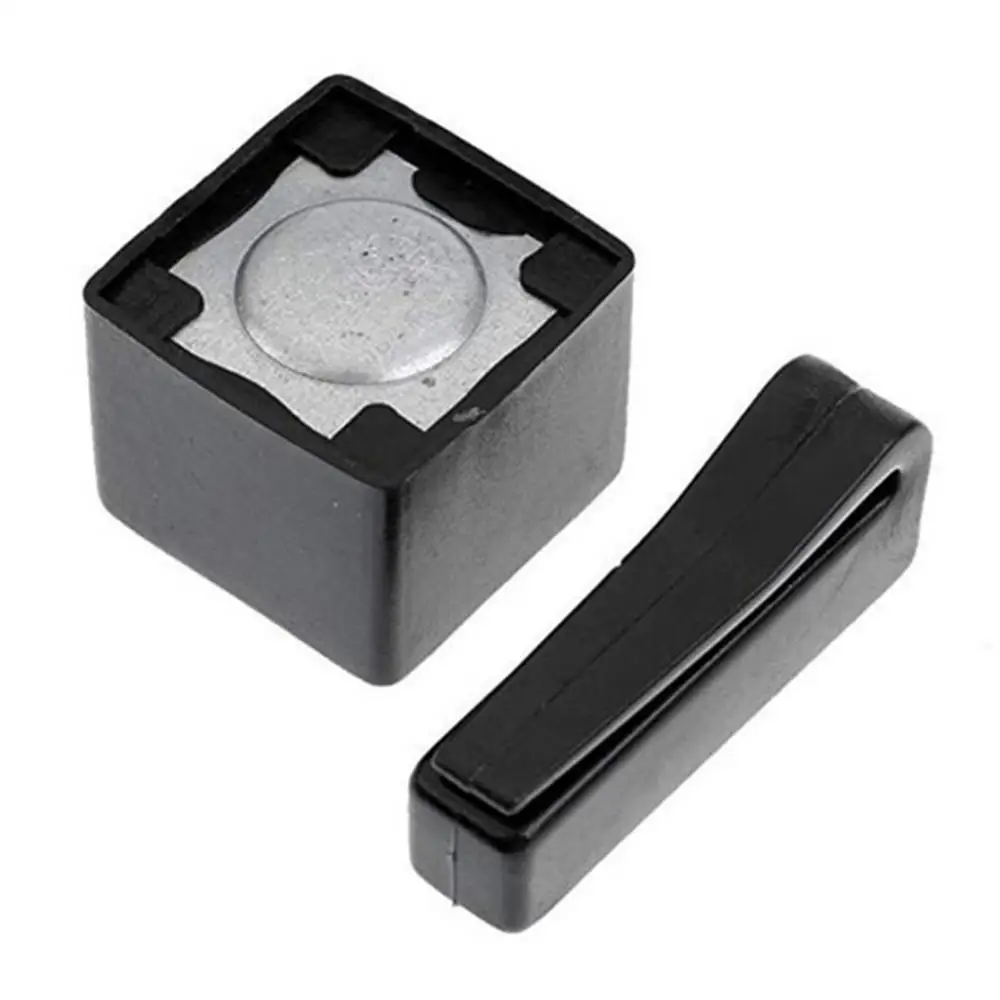 

Portable Durable Magnetic Pool Billiards Supplies Magnetic Cue Chalk Holder with Belt Clip Snooker Accessories for Snooker