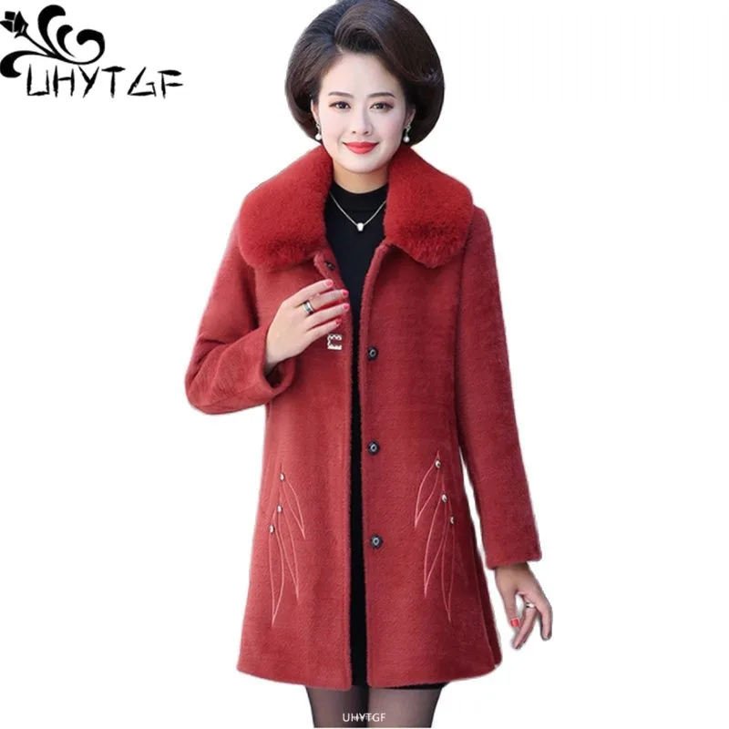 

UHYTGF Middle-Aged Mom Autumn Winter Jacket High-End Mink Fleece Warm Woolen Coat Womens Embroidered 5XL Loose Size Outewear1662