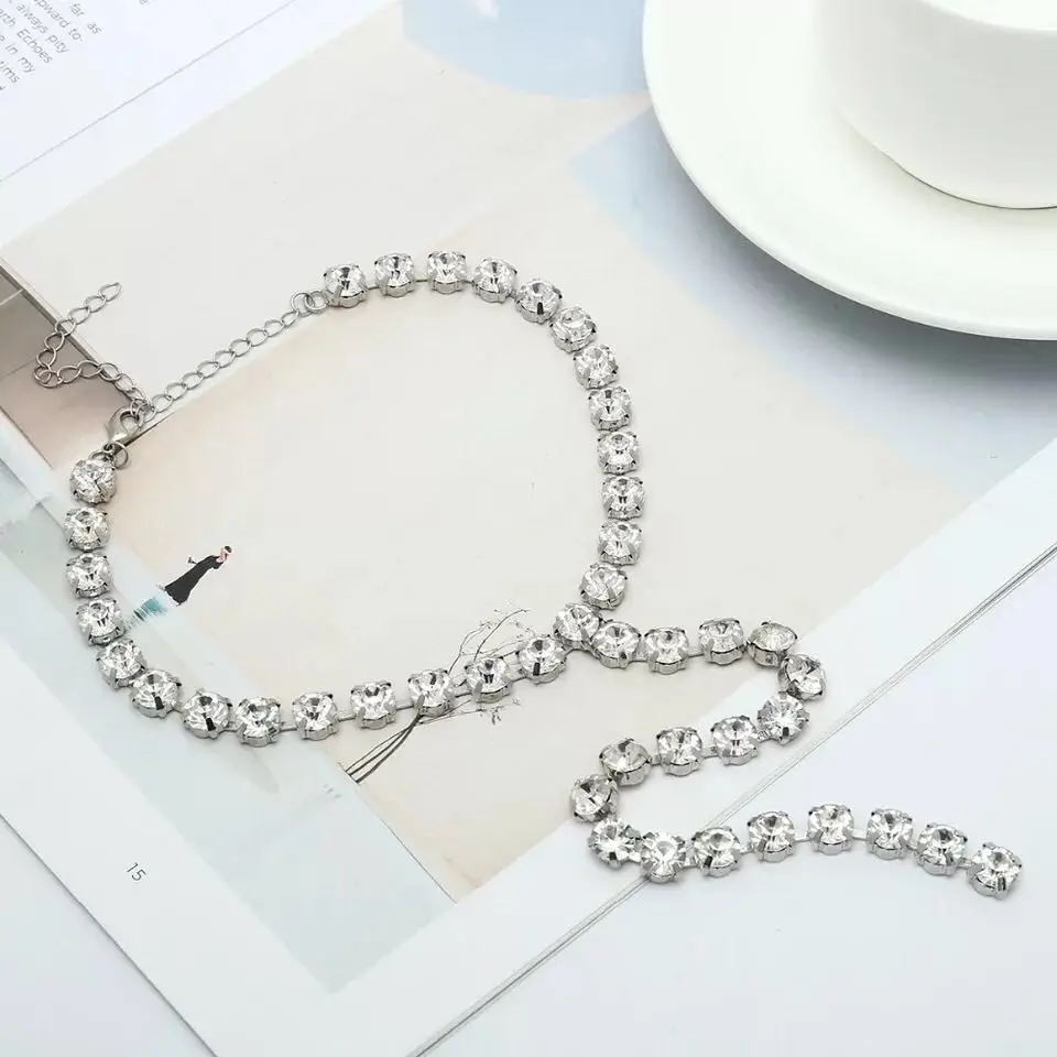 lFashion women's shining Rhinestone long Tassel Necklace luxury crystal neckline simple necklace jewelry accessories gif |