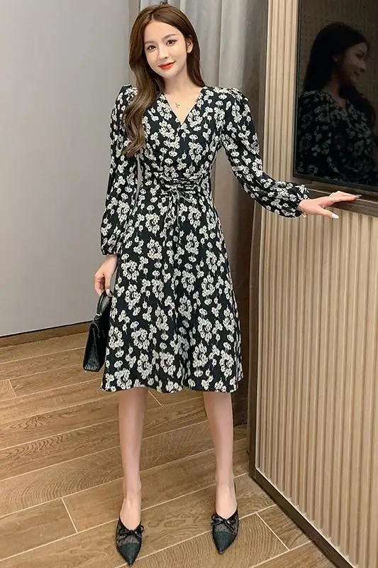 

COIGARSAM Full Sleeve Women Long dress New Spring Floral Print High Waist Dresses Black 20332