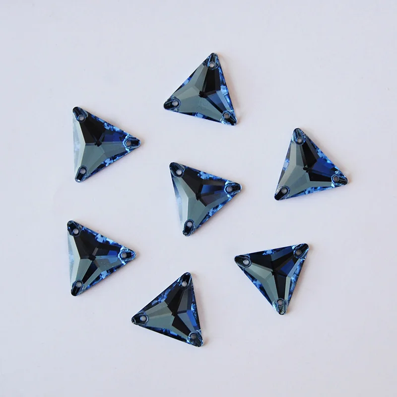треугольные бусины. треугольные бусины. треугольные бусины. кабошоны фигурные. треугольные бусины чешские.