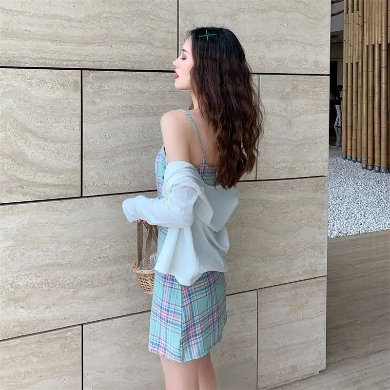 

Suspender dress 2021 summer new women's first love sweet fresh show thin off shoulder sleeveless plaid skirt fashion