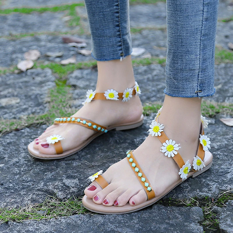 

Rhinestone Buckle Summer Women Shoes Flat Sandals Women Fashion Comfortable Beach Sandals Plus Sweet Flowers