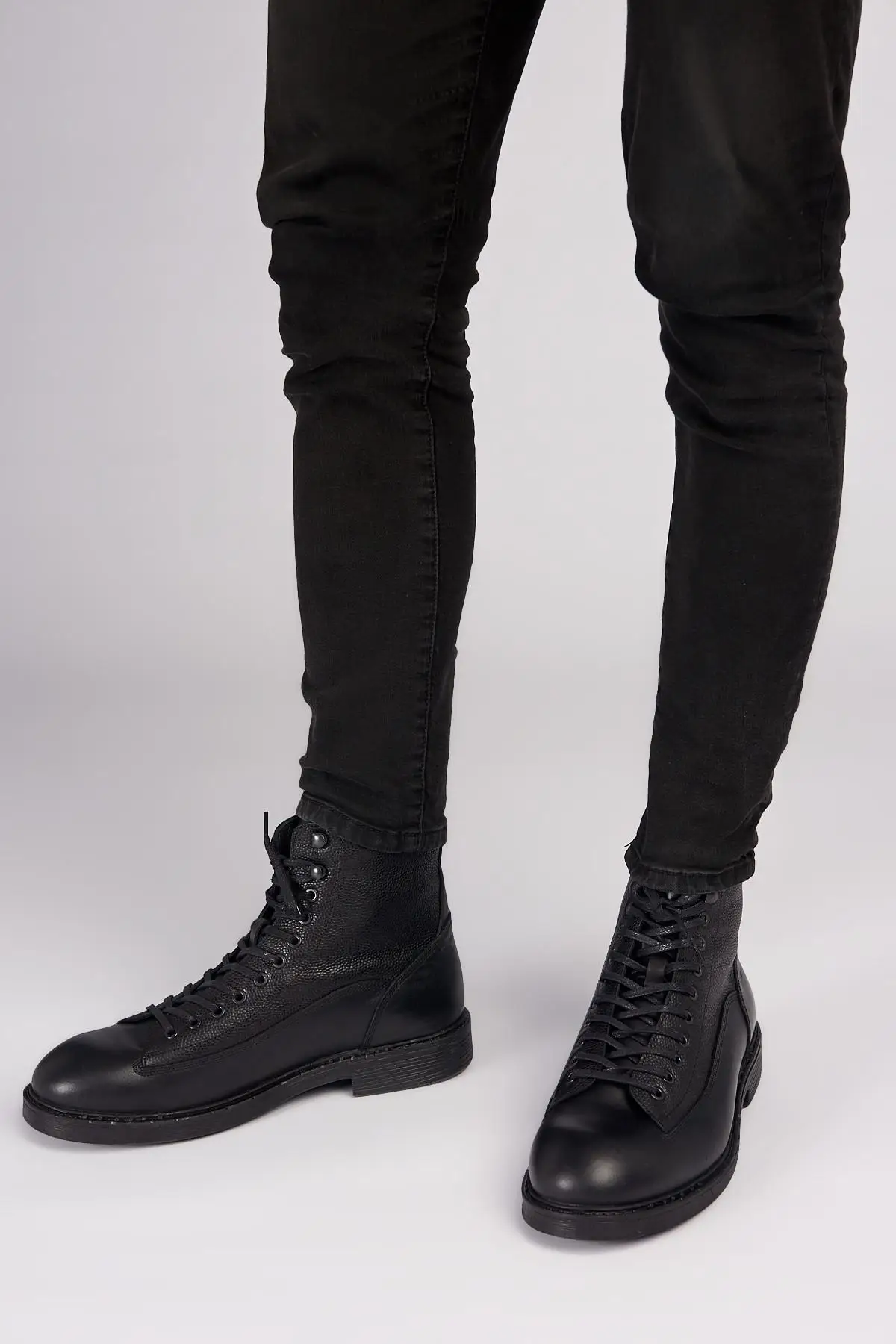 Черные мужские ботинки из натуральной кожи с жемчугом 120130003539 |