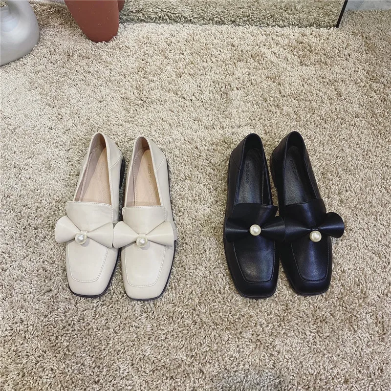 

New Strap Flats Women Pearl Square Toe Moccasins Shallow Chunky Heel Personality Loafers Autumn Square Toe Pu Leather Shoes