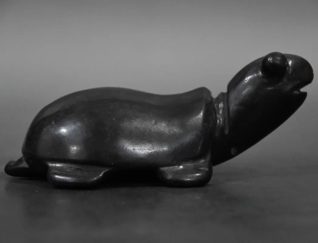 

Hongshan culture archaize black iron meteorite longevity tortoise statue