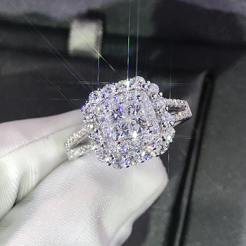 Женское кольцо с крупным камнем MilangirlLuxury|Кольца| |