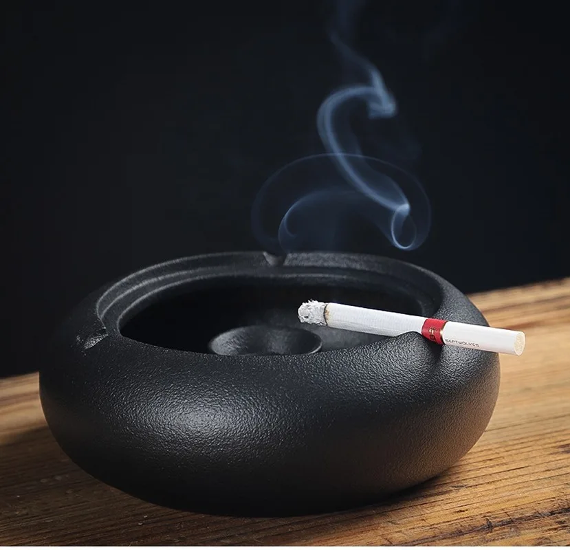 

Black Ceramic Ashtray Creative Personality Fashion Windproof Large Living Room Home Office European Style Ashtray