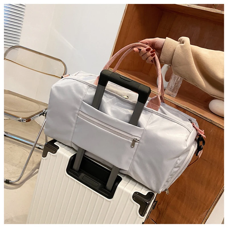 

Women Sports Fitness Bag Men Gym Yoga Bag Big Travel Duffle Handbag for Women Weekend Blosa Waterproof Sac De Sport