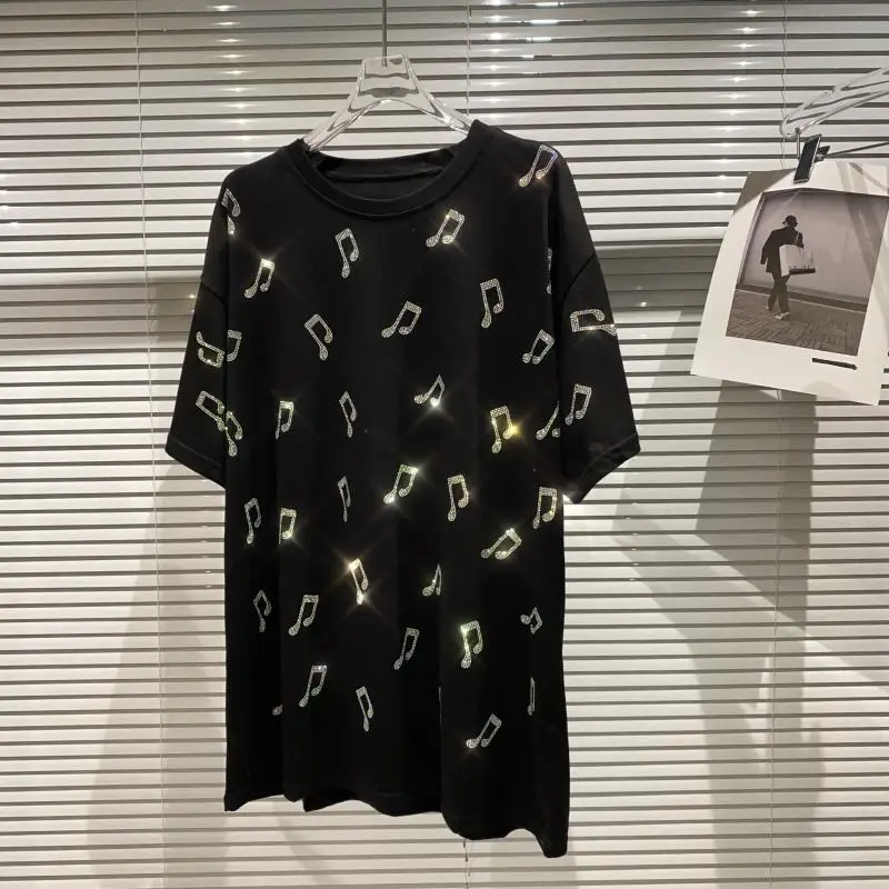

2021 Summer New Music Note Rhinestone Rhinestone Rhinestone Color Round Neck Loose Short Sleeves T-shirt for Women Top