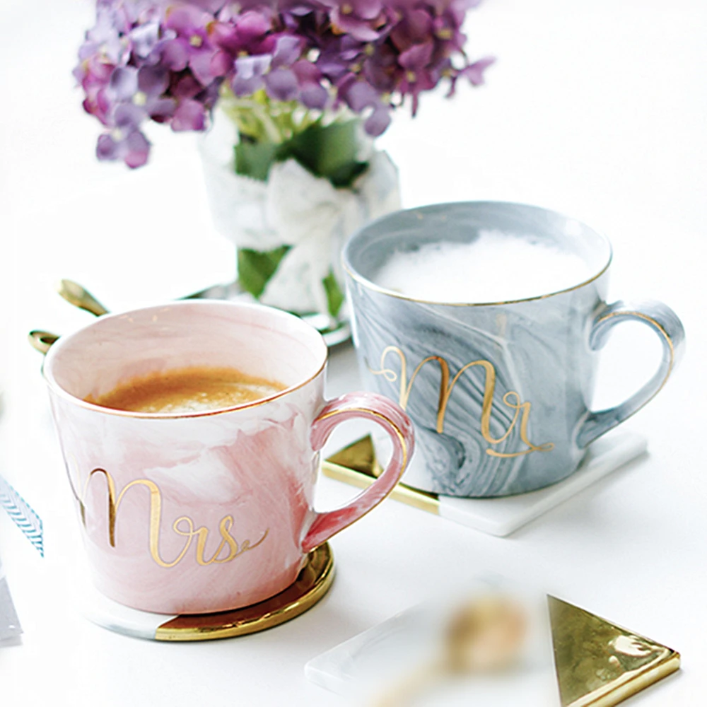 

Handpainted Gold Monogram Natural Marble Porcelain Coffee Mug Mr and Mrs Tea Milk Cups and Mugs Creative Wedding Gift Dropship