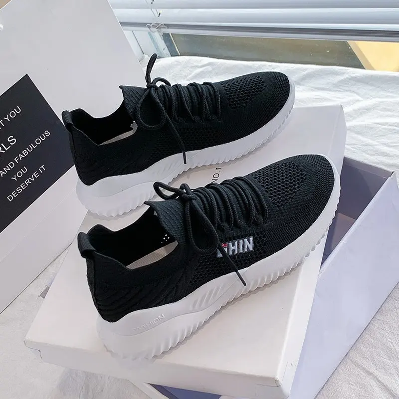 

Ladies Sneakers White Shoes 2021 Summer Ladies Outdoor Leisure Black Flying Woven Woven Women's Shoes Lightweight Soft Sole