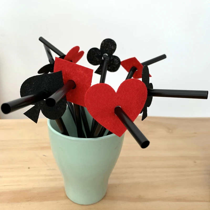 Казино покера соломы держащих букет невесты на свадьбе и события аксессуары для