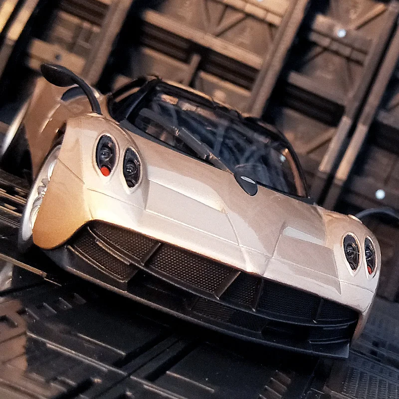 Welly 1:24 golden supercar PAGANI HUAYRA модель автомобиля из сплава литой под давлением