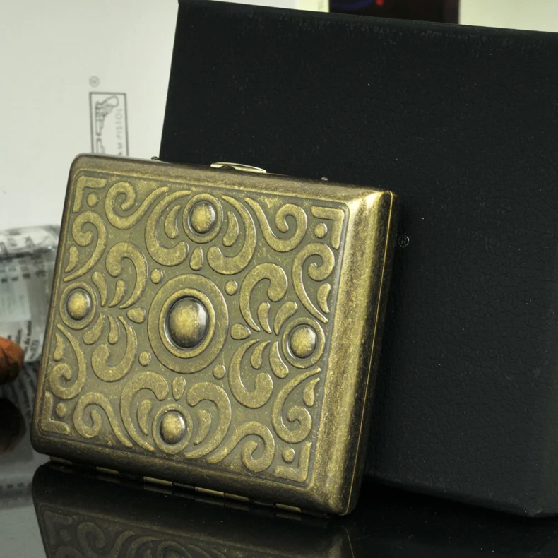 

Cigarette Box Bronze Flower Copper System Exquisite Personality Creative Cigarette Set Cigarette Holder