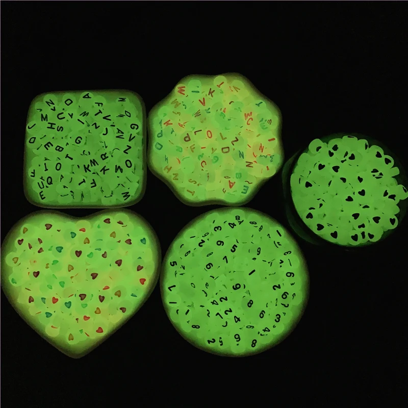 100 шт. 7 мм светящиеся бусины Смешанные акриловые разделенные аксессуары для