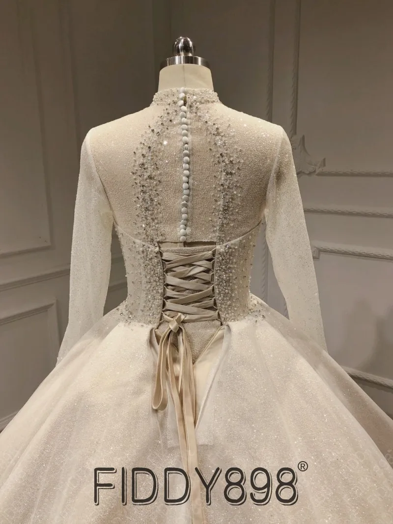 Luxury Crystals Pearls Wedding Dresses Shimmer Fabric High Neck Long Sleeves Bridal Dress Ball Gown Women Marriage Dress