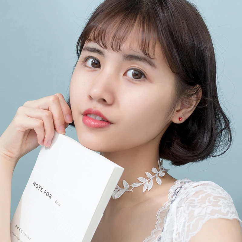 Colusiwei симпатичная эмалированная клубника серьги гвоздики для женщин не вызывает