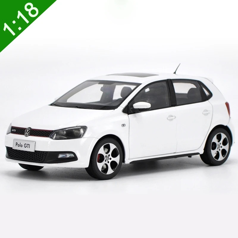 POLO GTI 2013 Высокая тщательная 1:18 VW 2012 2013 POLOGTI сплав модель автомобиля статические металлические модельные автомобили оригинальная коробка для подарков коллекция - Цвет: POLO GTI 2013