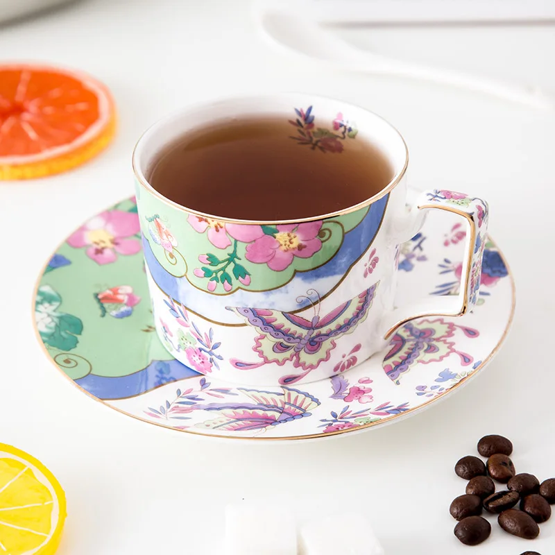 Фарфоровая белая чашка с бабочкой винтажная и блюдце | Дом сад