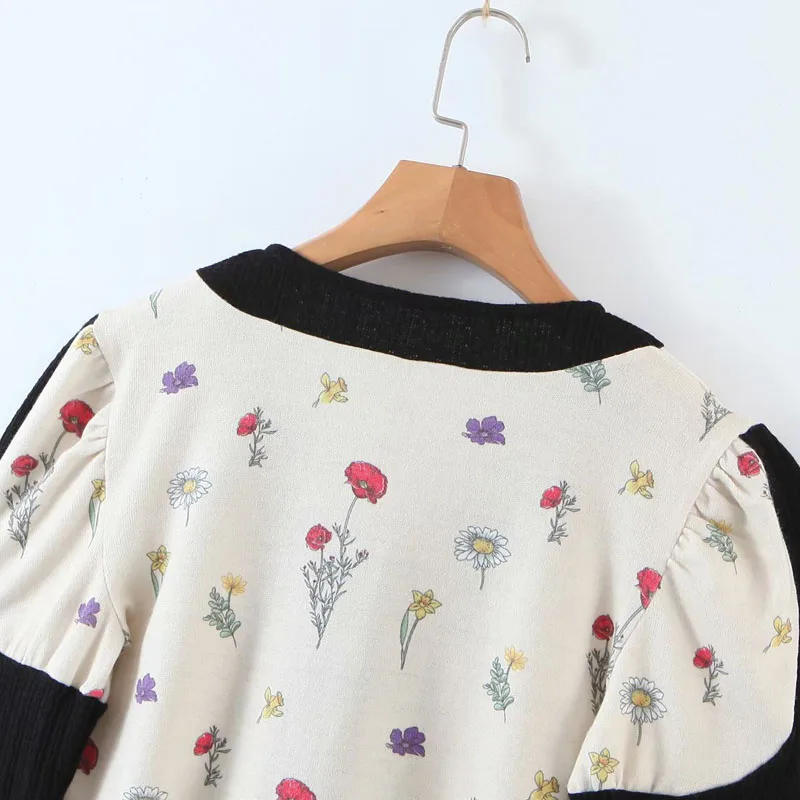 

Small Floral V Neck Puff Sleeve Vintage Long Sleeve Women's Sweater Fashion High Waist Short Stitching Fake Two Chic Tops Female