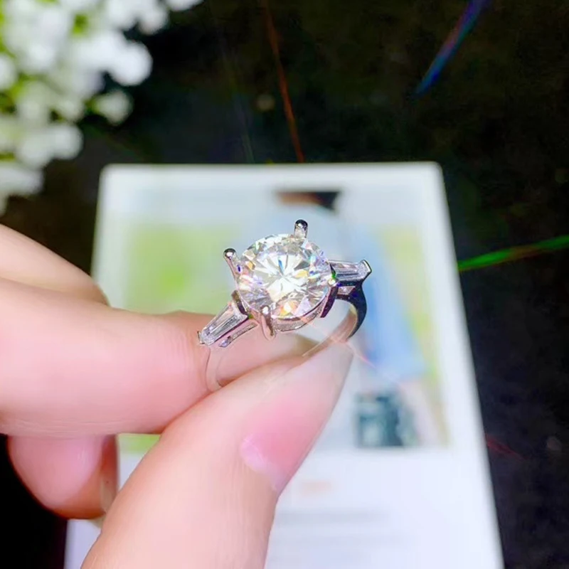 Женское Обручальное кольцо из серебра 100% пробы с муассанитом | Украшения и