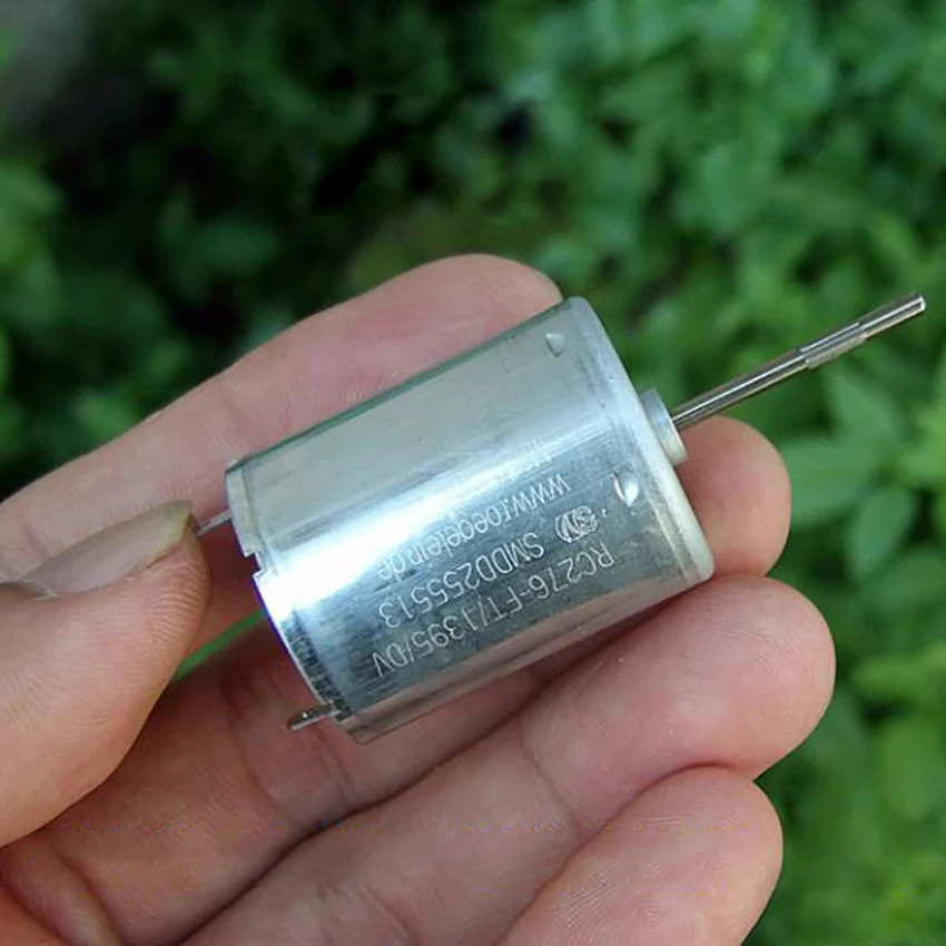 С поворотом на 90 градусов драгоценные мотор металлической щетки DC12V 10000 RPM микро