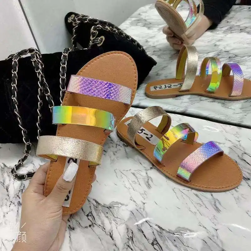 Летние женские шлепанцы Разноцветные блестящие на плоской платформе с открытым