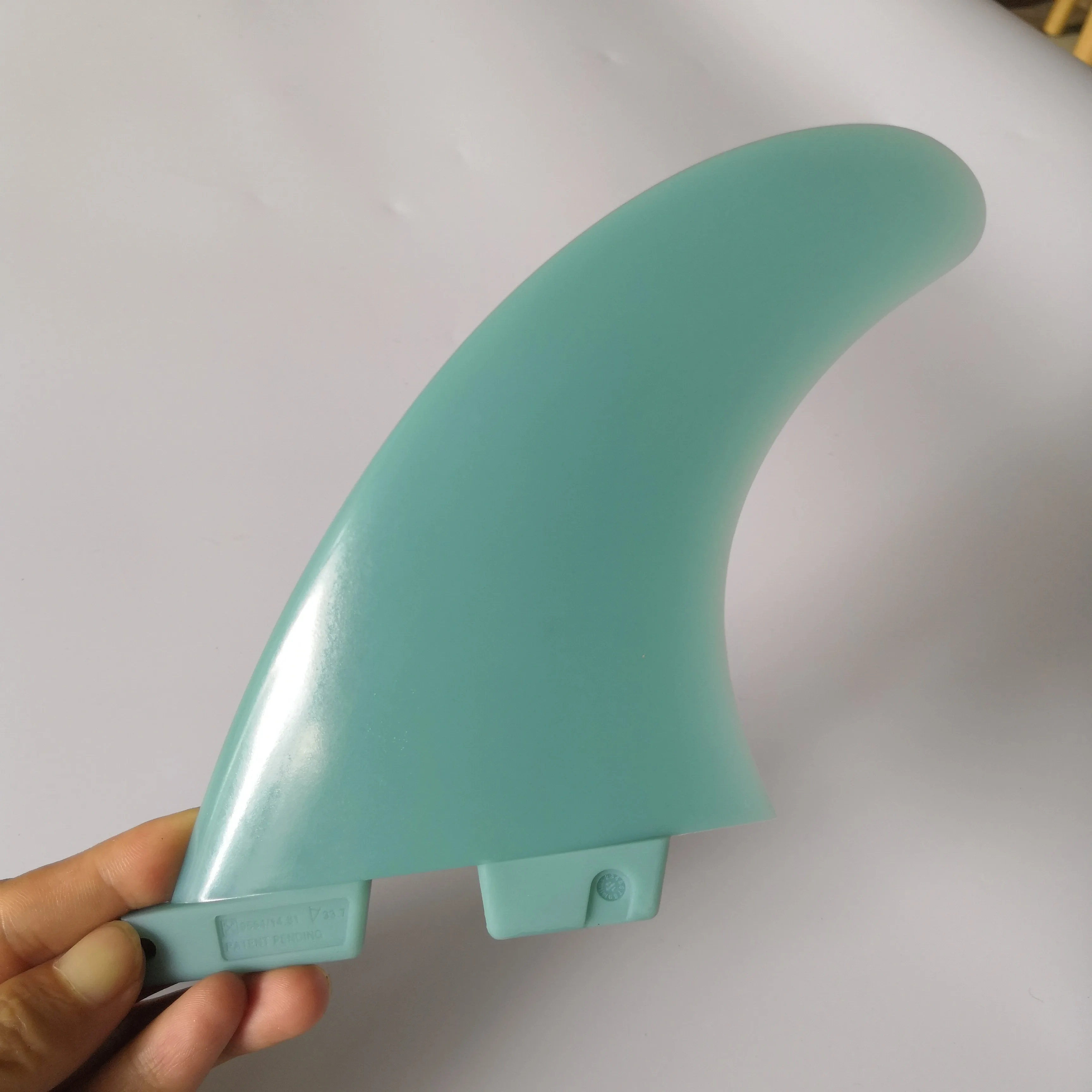 

FCS II surfboard fin Free shipping plastic FCS M side surfboard fin FCS 2 surf fin 3pcs/set