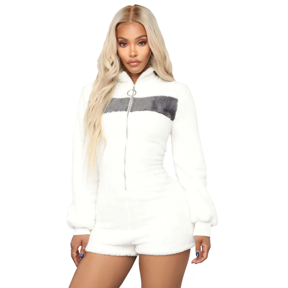 Белый женский флисовый комбинезон с отложным воротником на молнии длинным