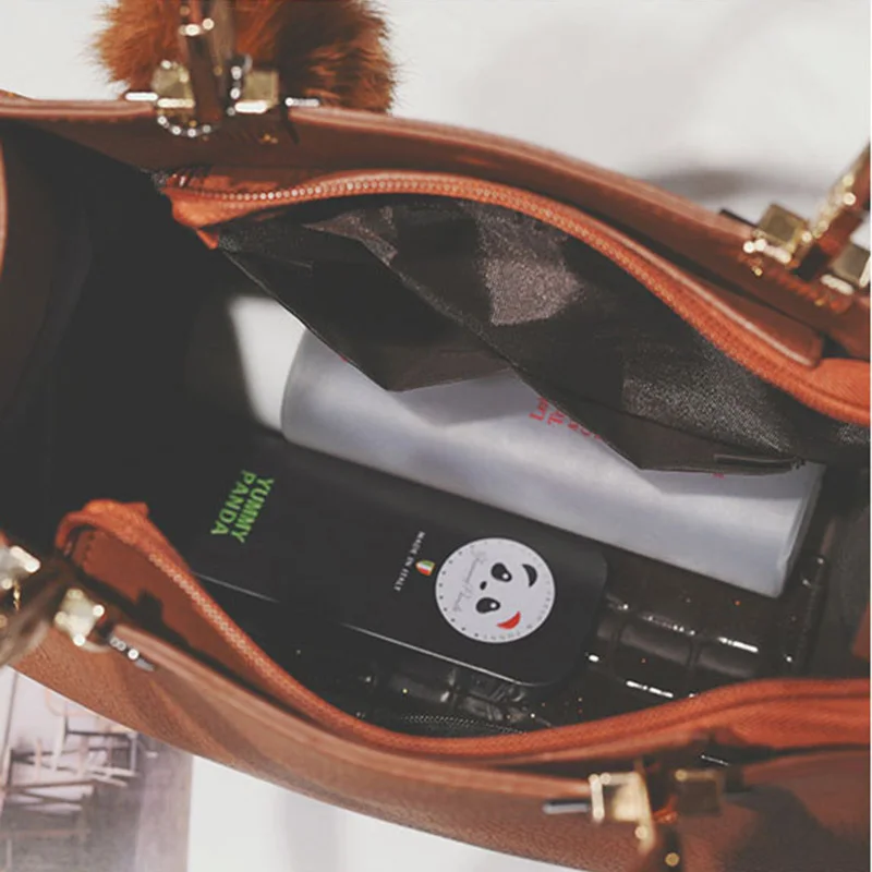 

2021 Lady New OL commuter bag with Plush Ball Pendant Brand Design Simple Totebag High Quality Crossbody Bags