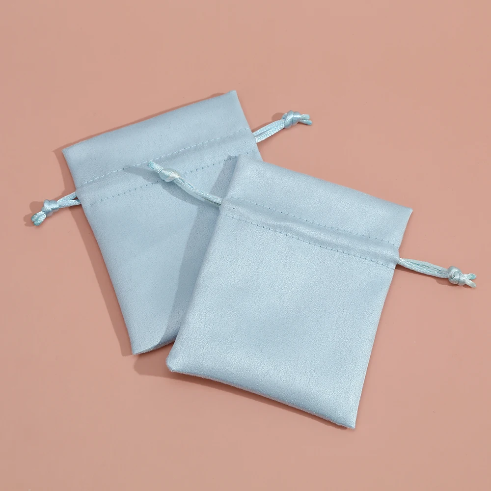 50pcs Light Blue Velvet Packing Pouches Drawstring Packaging Bag Jewelry Making Display for Wedding Decoration Favor Gift Bags