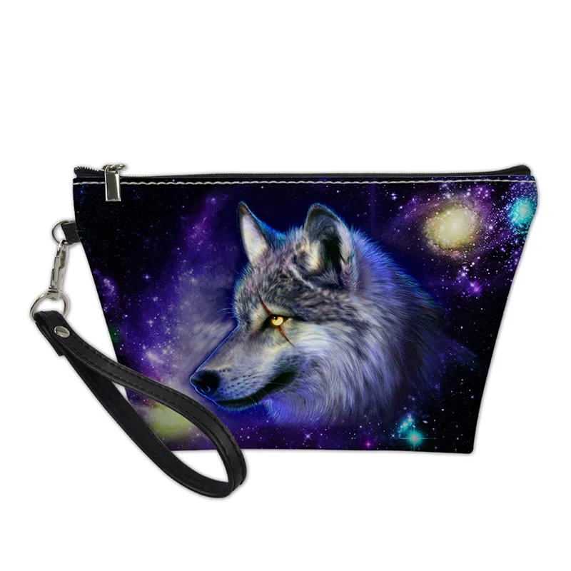 

Женская дорожная косметичка на молнии с изображением белого волка