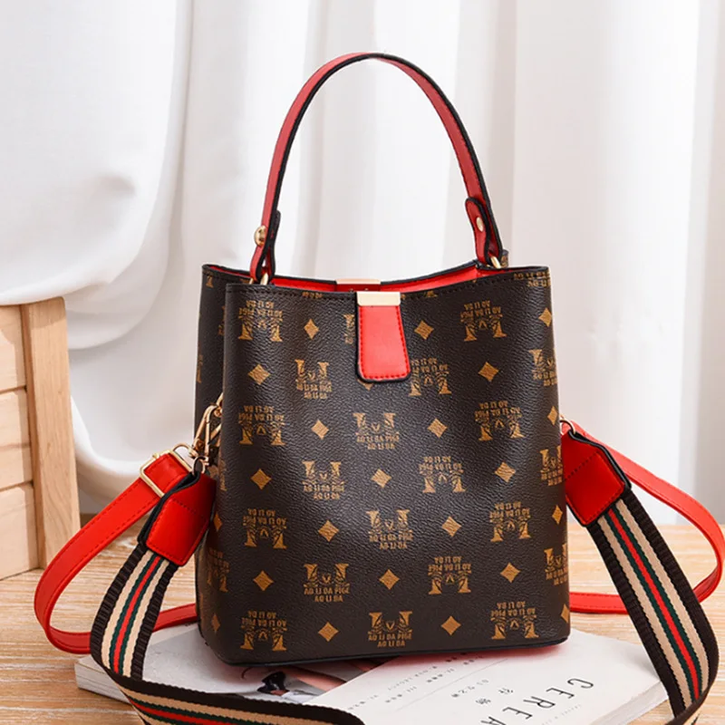 

Fashion Trend Personality Ladies 2021 Spring and Summer New Bucket Bag Simple Shoulder Bag Large-capacity Handbag Bolsa Feminina