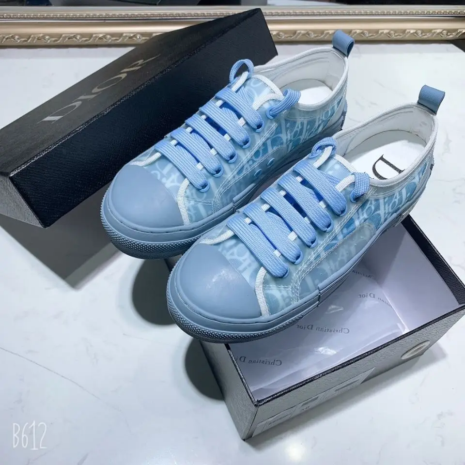 

2021 Star net celebrities the same style men and women couple shoes net yarn letters high-top shoes breathable thick-soled wild