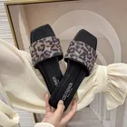 Женские шлепанцы на плоской подошве, с леопардовым принтом, с открытым носком, сандалии, повседневная обувь, большой размер 42, лето 2021