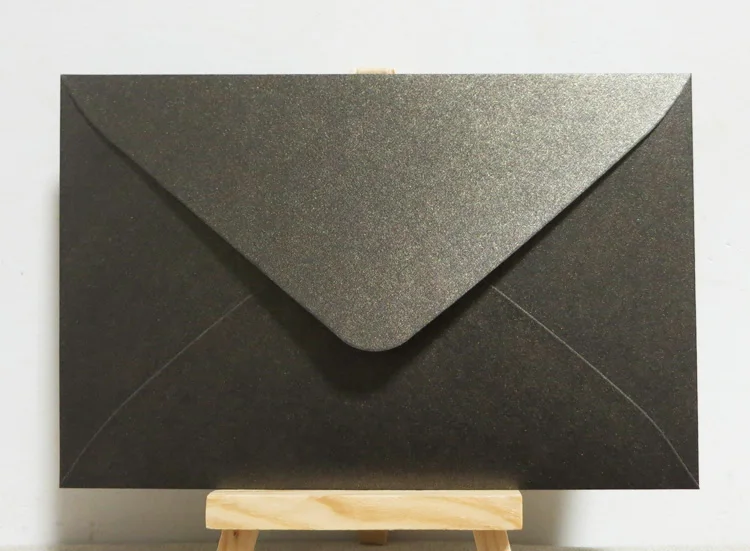 50 шт 17x11 см(6," x 4,3") 120 г перламутровый цветной бумажный конверт для приглашения открытка - Цвет: Dark brown