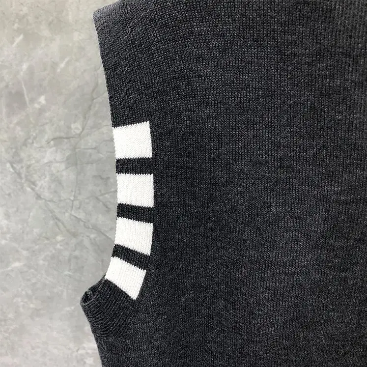 

2021 Fashion TB THOM Brand Spring Autumn Vest Solid Wool Cotton Casual Sweaters Men Women Slim Fit Coat Sleeveless Jacket