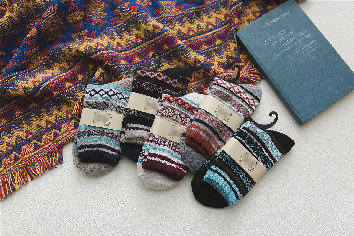 

Men Wool Sock Thicken Winter Sock for Male 5 Pairs Per Set