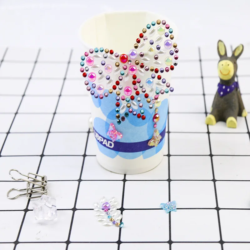 Стразы из смолы с жемчугом бабочки розы сделай сам ручная работа для мобильного