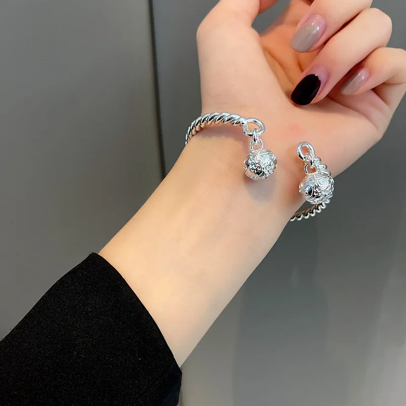 

New Style Hot selling Bell Bracelet Retro Woman Jewelry Platinum Plating Bracelet For Women and girls Holiday Gifts