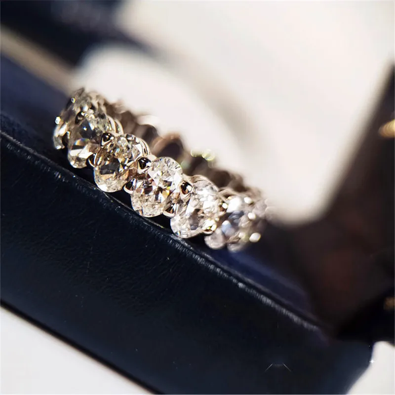 Роскошное женское маленькое кольцо с овальным камнем обручальное из настоящего