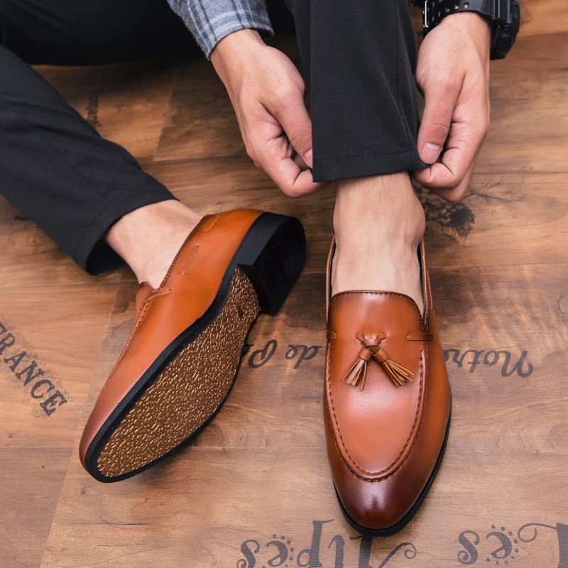 Мужские мокасины деловые туфли высокого качества мужские слипоны с кисточками
