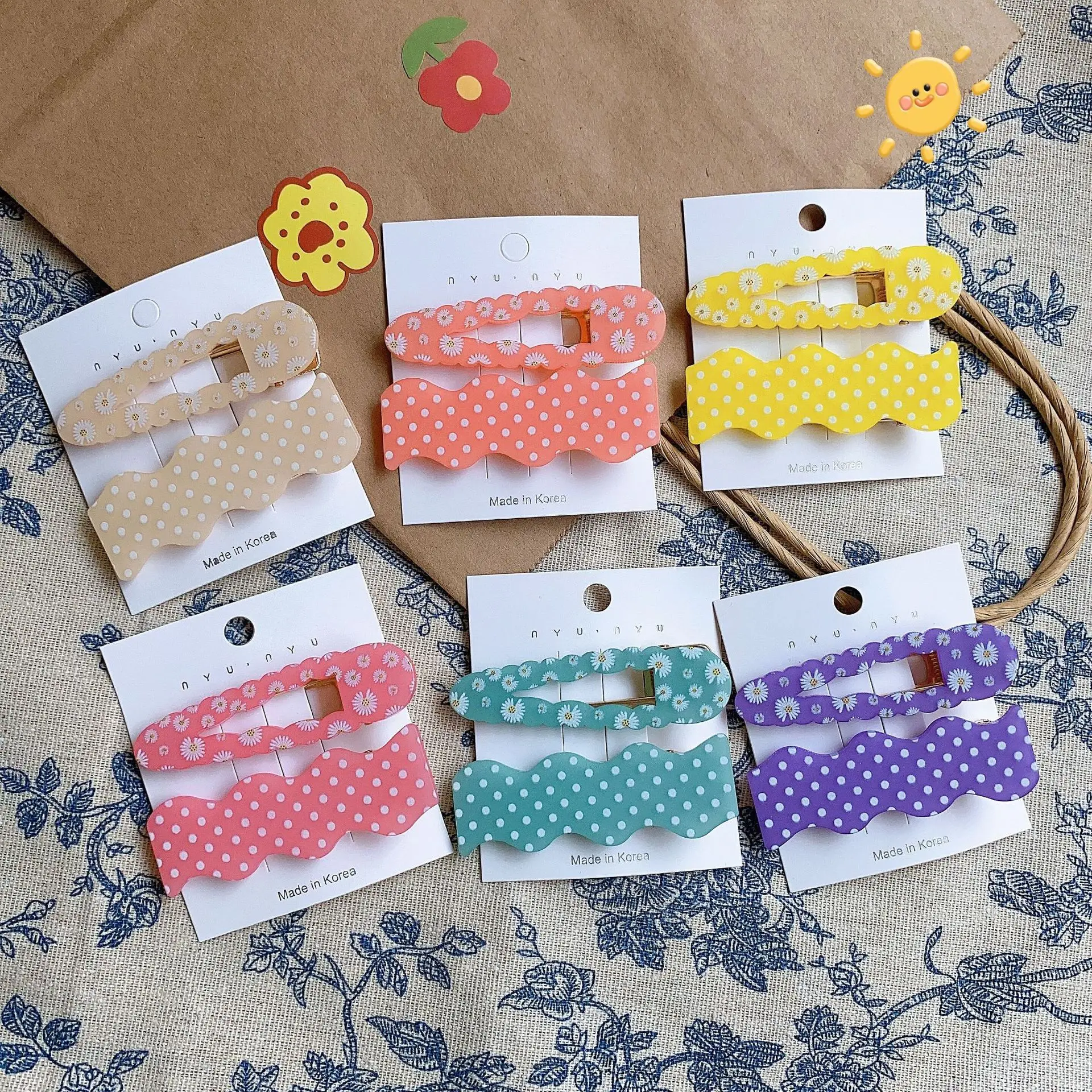 

Free shipping ins 2pcs/set women Daisy Dot hairclips girl's hairpins snap clip lady's hair accessories