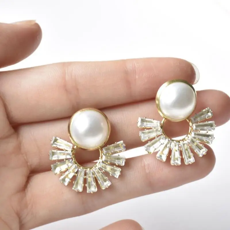 

New Fashion Earrings Silver Needle Retro Temperament Elegant Pearl shaped Zircon Earrings Semicircular Earrings for Women 2021