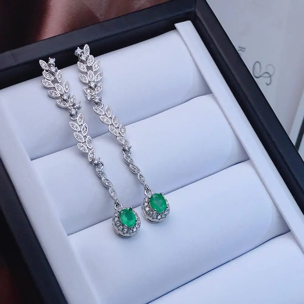 

Женские серьги-гвоздики из серебра 925 пробы, 4 Х5 мм